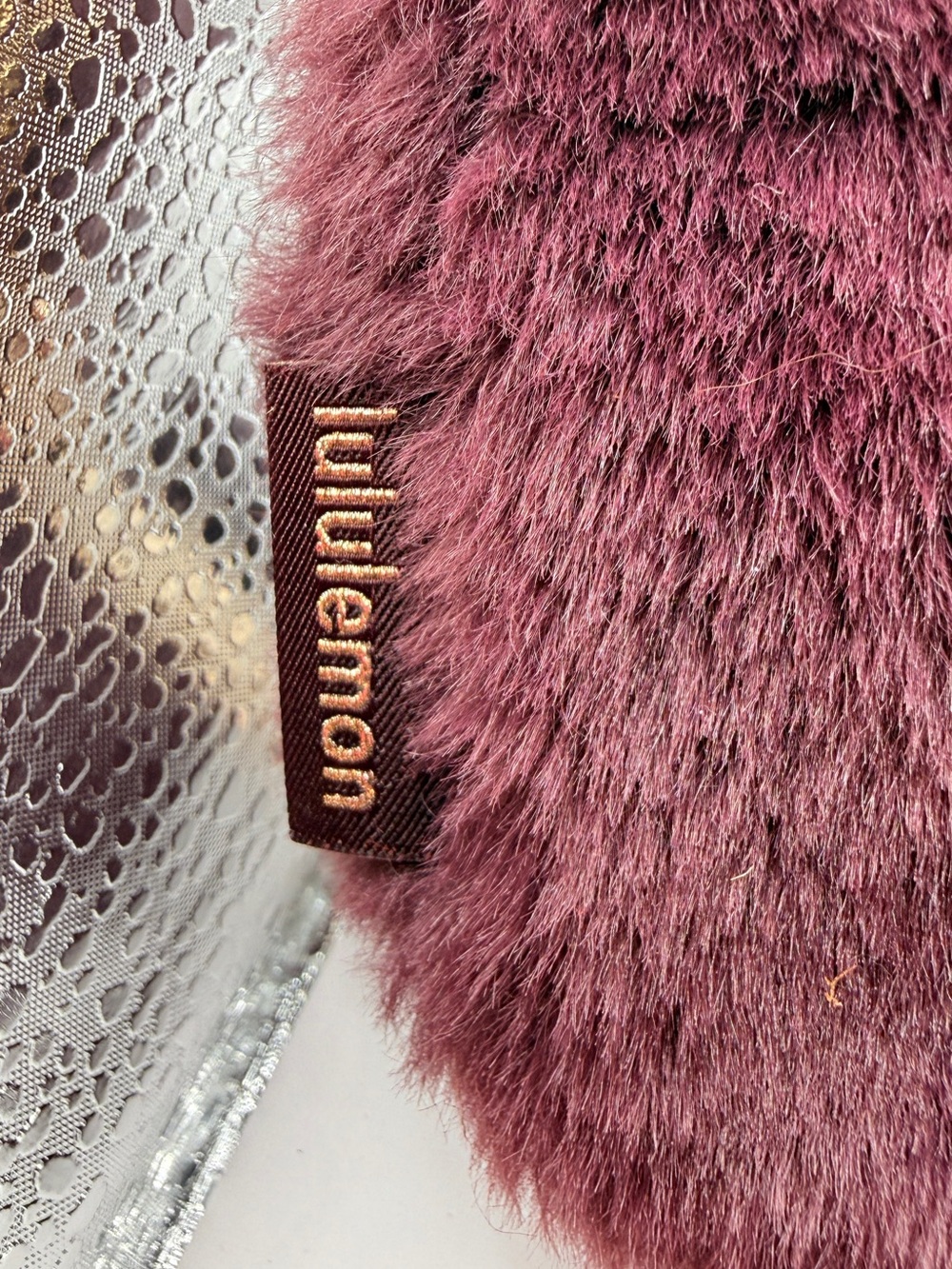 lululemon athletica Plush Zip Cosmetic Pouch - Burgundy - Picture 5 of 13